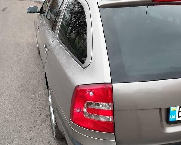 Жовтий Шкода Октавія, об'ємом двигуна 1.6 л та пробігом 231 тис. км за 5800 $, фото 6 на Automoto.ua