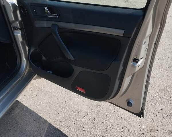 Желтый Шкода Октавия, объемом двигателя 1.6 л и пробегом 230 тыс. км за 5800 $, фото 13 на Automoto.ua