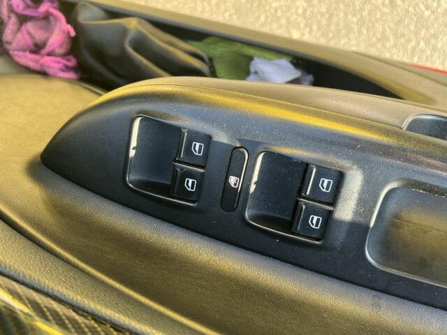 Желтый Шкода Октавия, объемом двигателя 2 л и пробегом 213 тыс. км за 7499 $, фото 15 на Automoto.ua