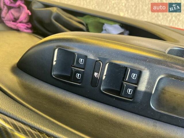 Желтый Шкода Октавия, объемом двигателя 1.98 л и пробегом 212 тыс. км за 7900 $, фото 11 на Automoto.ua