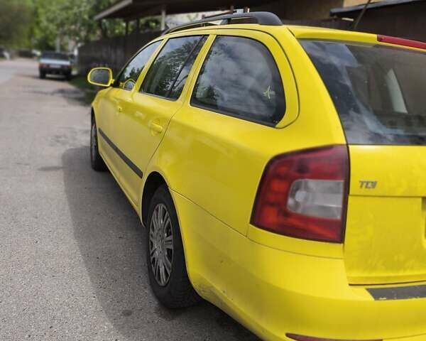 Жовтий Шкода Октавія, об'ємом двигуна 1.6 л та пробігом 430 тис. км за 6700 $, фото 1 на Automoto.ua