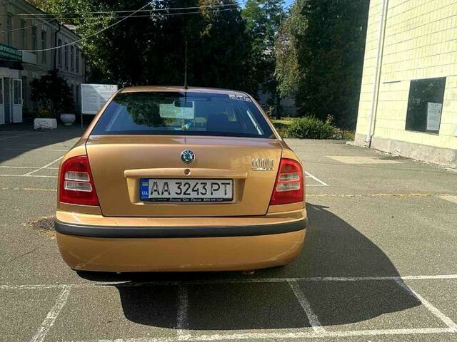 Шкода Октавия 2001 в Киеве на Automoto.ua Желтый Шкода Октавия, объемом двигателя 2 л и пробегом 199 тыс. км за 4300 $, фото 4 на Automoto.ua