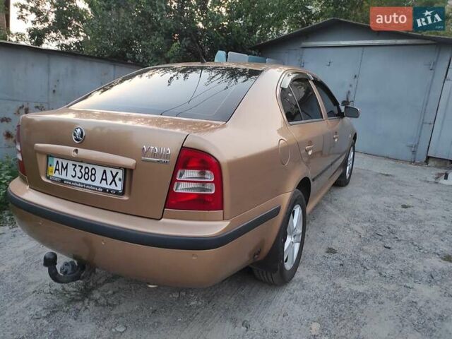 Желтый Шкода Октавия, объемом двигателя 1.98 л и пробегом 149 тыс. км за 5800 $, фото 8 на Automoto.ua