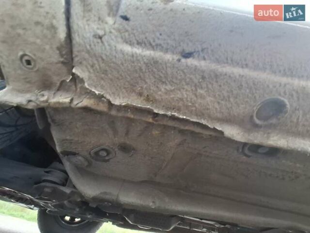 Желтый Шкода Октавия, объемом двигателя 1.6 л и пробегом 215 тыс. км за 4300 $, фото 45 на Automoto.ua