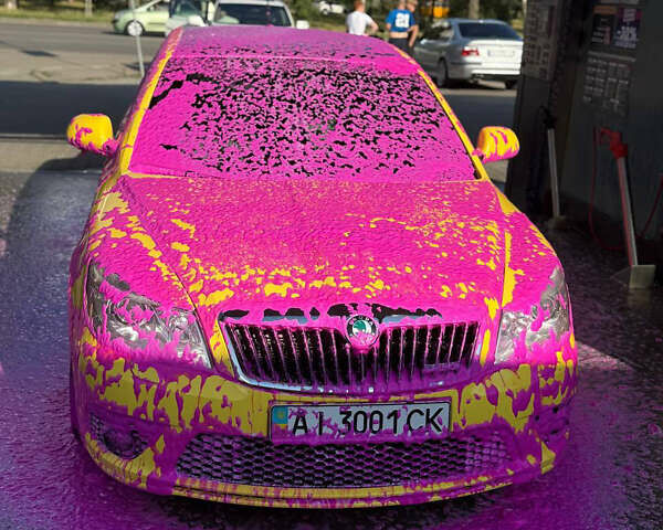 Желтый Шкода Октавия, объемом двигателя 1.98 л и пробегом 196 тыс. км за 11500 $, фото 4 на Automoto.ua