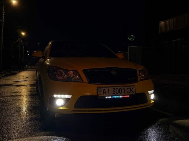 Желтый Шкода Октавия, объемом двигателя 2 л и пробегом 196 тыс. км за 11500 $, фото 3 на Automoto.ua