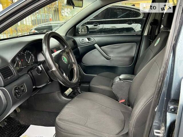 Серый Шкода Октавия, объемом двигателя 1.6 л и пробегом 213 тыс. км за 5500 $, фото 12 на Automoto.ua