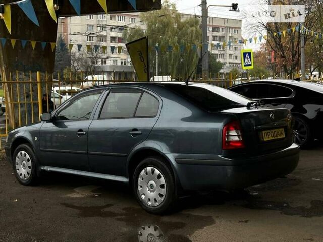 Серый Шкода Октавия, объемом двигателя 1.6 л и пробегом 213 тыс. км за 5500 $, фото 3 на Automoto.ua