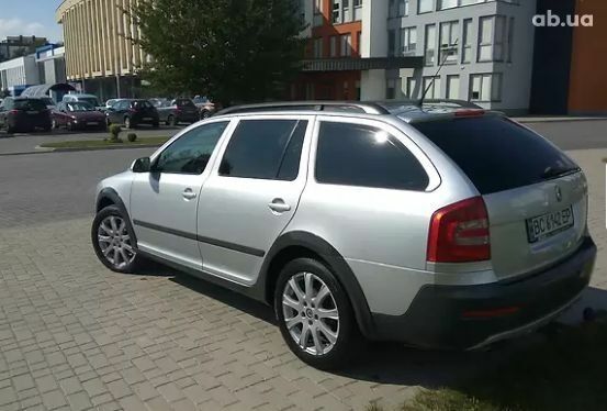 Сірий Шкода Октавія, об'ємом двигуна 0 л та пробігом 250 тис. км за 7000 $, фото 1 на Automoto.ua