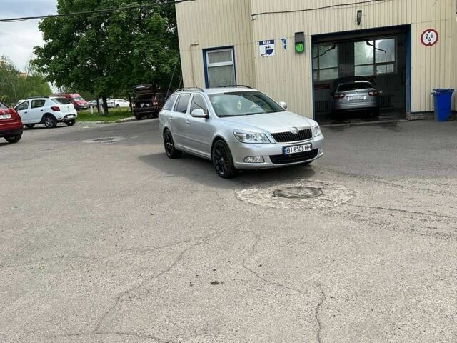 Сірий Шкода Октавія, об'ємом двигуна 0 л та пробігом 205 тис. км за 8000 $, фото 7 на Automoto.ua
