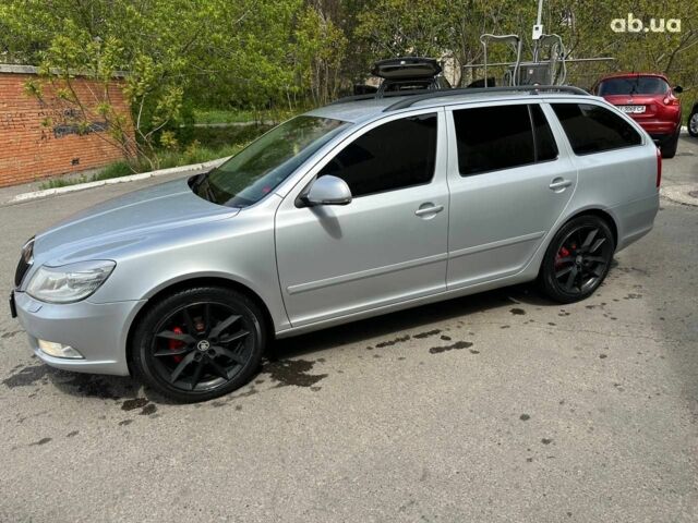 Сірий Шкода Октавія, об'ємом двигуна 0 л та пробігом 205 тис. км за 8000 $, фото 3 на Automoto.ua