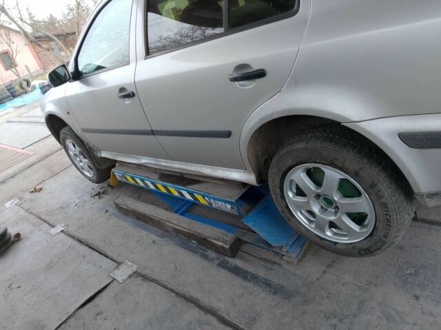 Серый Шкода Октавия, объемом двигателя 1.9 л и пробегом 263 тыс. км за 2800 $, фото 14 на Automoto.ua