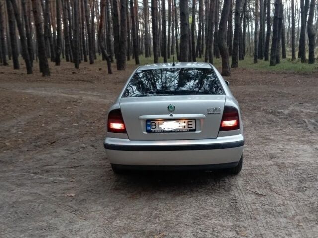 Серый Шкода Октавия, объемом двигателя 2 л и пробегом 239 тыс. км за 3300 $, фото 4 на Automoto.ua