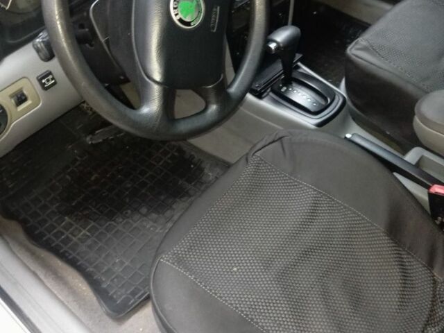 Серый Шкода Октавия, объемом двигателя 2 л и пробегом 239 тыс. км за 3300 $, фото 11 на Automoto.ua