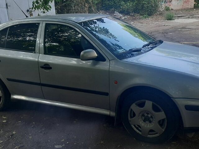 Серый Шкода Октавия, объемом двигателя 1.9 л и пробегом 380 тыс. км за 3200 $, фото 1 на Automoto.ua