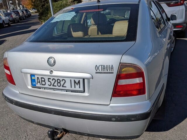 Серый Шкода Октавия, объемом двигателя 1.8 л и пробегом 260 тыс. км за 4011 $, фото 3 на Automoto.ua