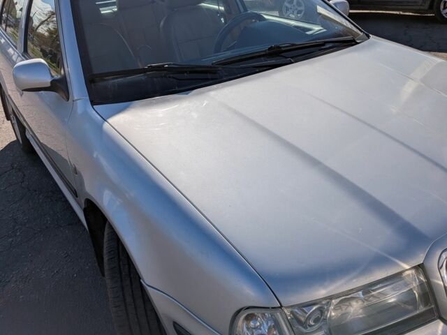 Серый Шкода Октавия, объемом двигателя 1.8 л и пробегом 260 тыс. км за 4011 $, фото 7 на Automoto.ua