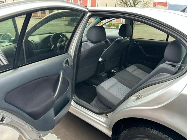 Серый Шкода Октавия, объемом двигателя 1.9 л и пробегом 453 тыс. км за 5000 $, фото 4 на Automoto.ua