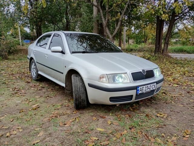 Сірий Шкода Октавія, об'ємом двигуна 1.6 л та пробігом 290 тис. км за 2999 $, фото 1 на Automoto.ua