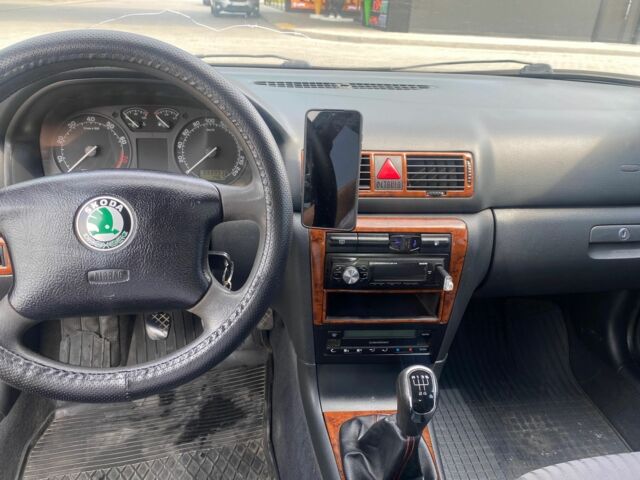 Сірий Шкода Октавія, об'ємом двигуна 2 л та пробігом 338 тис. км за 4800 $, фото 7 на Automoto.ua