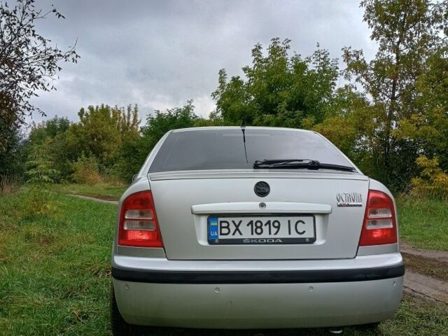 Серый Шкода Октавия, объемом двигателя 1.8 л и пробегом 258 тыс. км за 4300 $, фото 1 на Automoto.ua