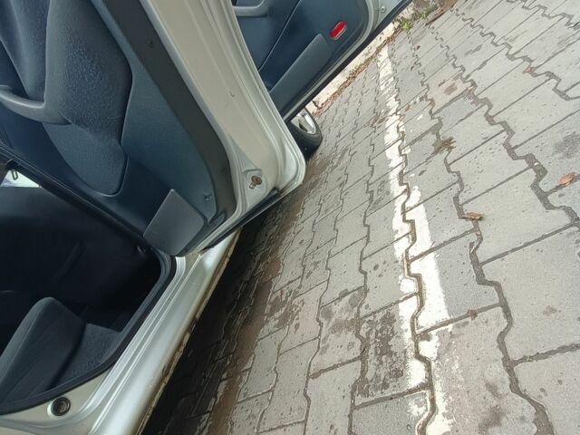 Серый Шкода Октавия, объемом двигателя 1.8 л и пробегом 258 тыс. км за 4300 $, фото 6 на Automoto.ua