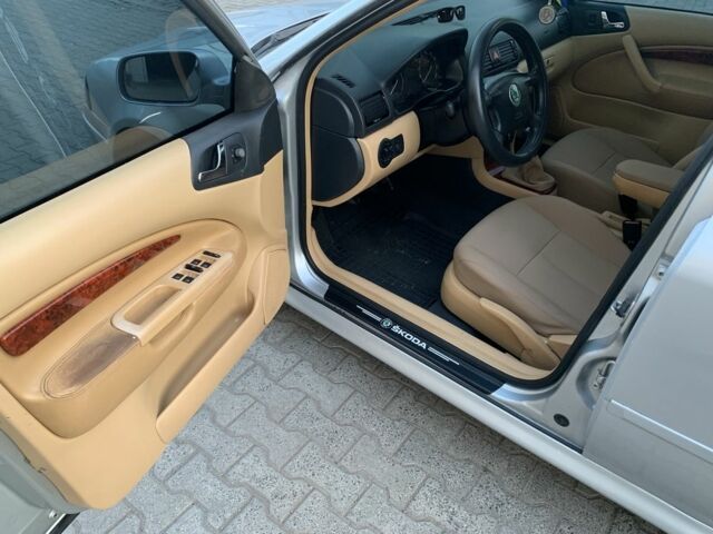 Серый Шкода Октавия, объемом двигателя 1.9 л и пробегом 355 тыс. км за 4000 $, фото 3 на Automoto.ua