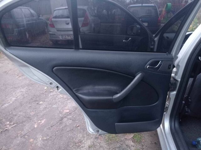 Серый Шкода Октавия, объемом двигателя 1.8 л и пробегом 340 тыс. км за 4500 $, фото 9 на Automoto.ua