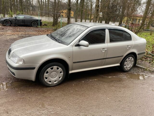 Сірий Шкода Октавія, об'ємом двигуна 2 л та пробігом 338 тис. км за 4800 $, фото 10 на Automoto.ua