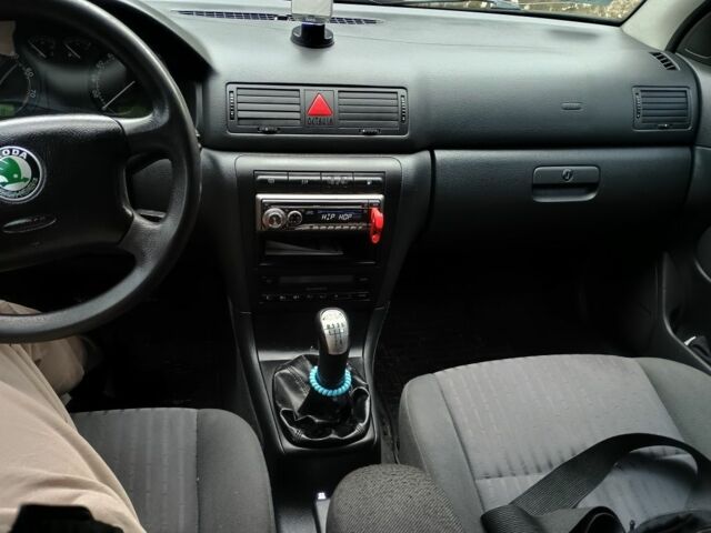 Серый Шкода Октавия, объемом двигателя 1.8 л и пробегом 258 тыс. км за 4300 $, фото 5 на Automoto.ua