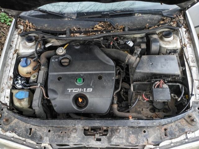 Сірий Шкода Октавія, об'ємом двигуна 1.9 л та пробігом 300 тис. км за 1663 $, фото 5 на Automoto.ua