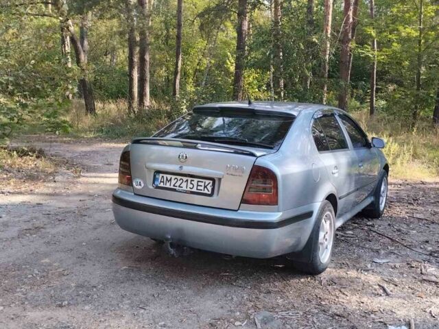 Серый Шкода Октавия, объемом двигателя 1.6 л и пробегом 362 тыс. км за 4400 $, фото 2 на Automoto.ua