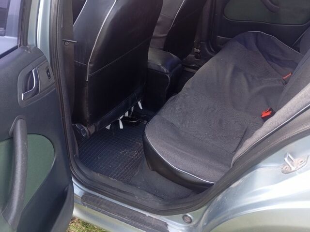 Серый Шкода Октавия, объемом двигателя 1.6 л и пробегом 362 тыс. км за 4400 $, фото 14 на Automoto.ua