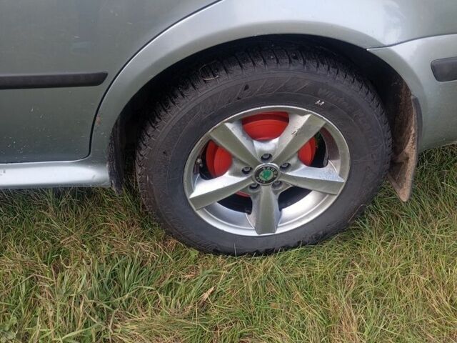 Серый Шкода Октавия, объемом двигателя 1.6 л и пробегом 362 тыс. км за 4400 $, фото 16 на Automoto.ua