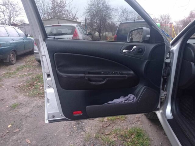 Серый Шкода Октавия, объемом двигателя 1.8 л и пробегом 340 тыс. км за 4500 $, фото 7 на Automoto.ua