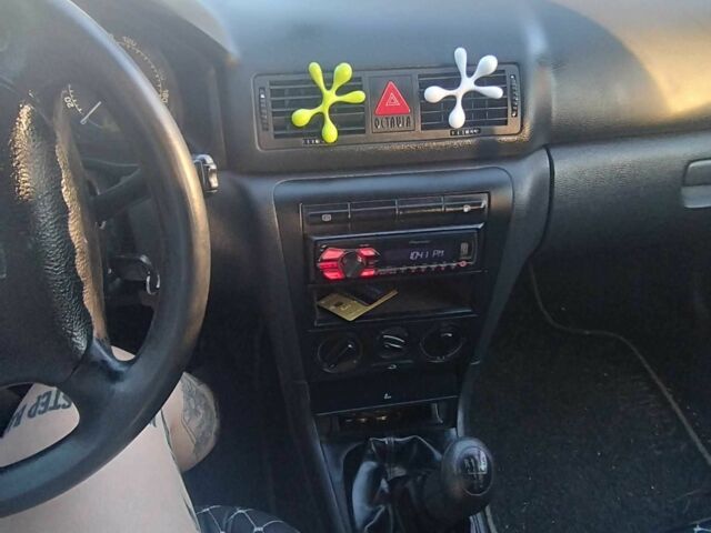 Серый Шкода Октавия, объемом двигателя 1.6 л и пробегом 242 тыс. км за 3700 $, фото 9 на Automoto.ua