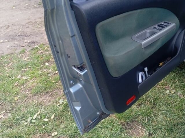 Серый Шкода Октавия, объемом двигателя 1.6 л и пробегом 362 тыс. км за 4400 $, фото 12 на Automoto.ua