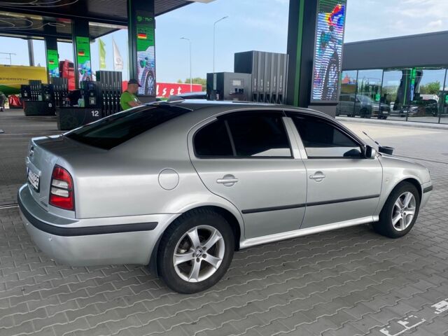 Сірий Шкода Октавія, об'ємом двигуна 2 л та пробігом 338 тис. км за 4800 $, фото 1 на Automoto.ua