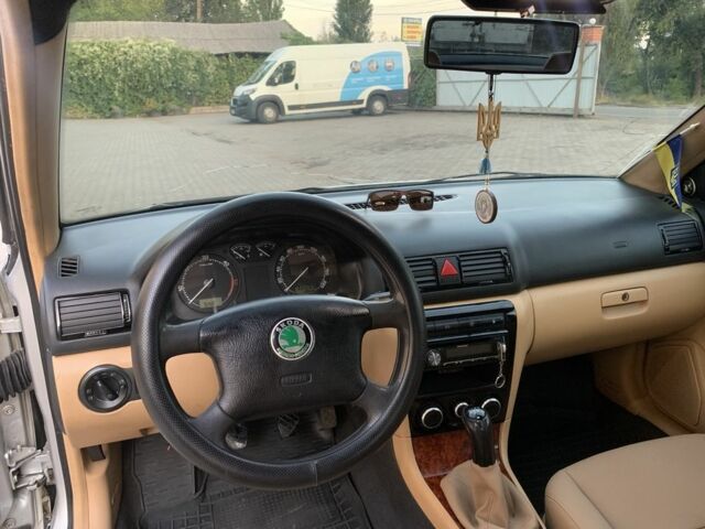 Серый Шкода Октавия, объемом двигателя 1.9 л и пробегом 355 тыс. км за 4000 $, фото 5 на Automoto.ua