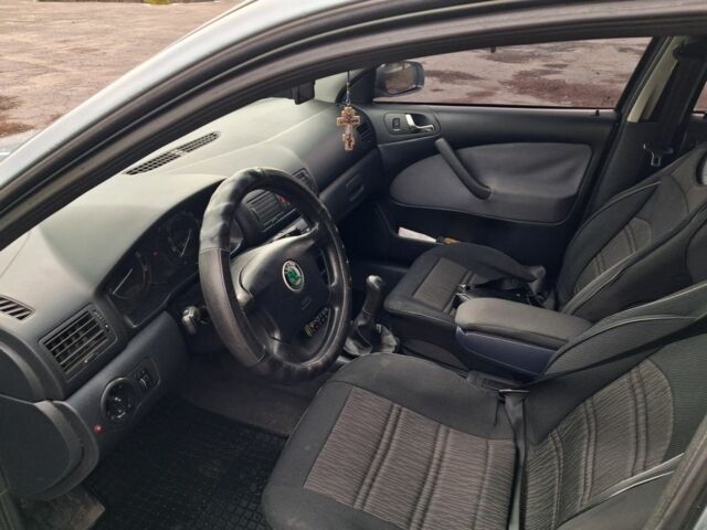 Серый Шкода Октавия, объемом двигателя 0 л и пробегом 331 тыс. км за 4000 $, фото 3 на Automoto.ua