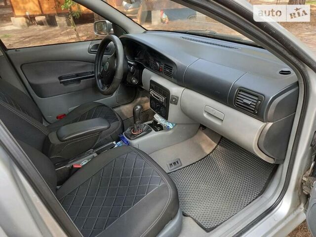 Сірий Шкода Октавія, об'ємом двигуна 1.9 л та пробігом 395 тис. км за 4200 $, фото 8 на Automoto.ua