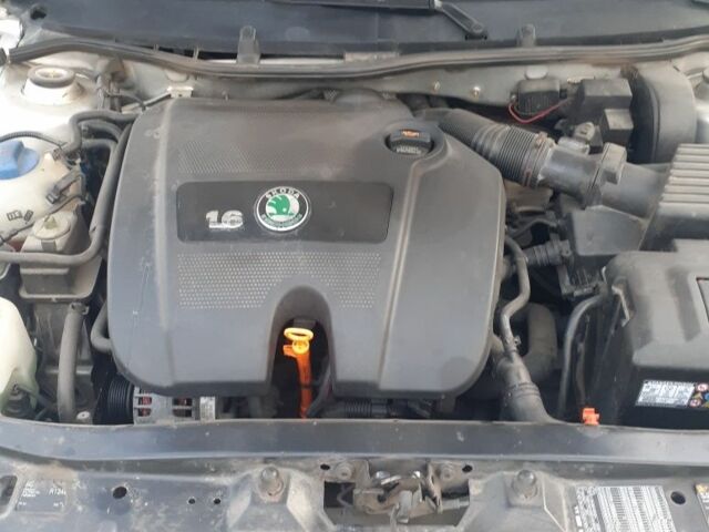 Сірий Шкода Октавія, об'ємом двигуна 1.6 л та пробігом 133 тис. км за 4500 $, фото 21 на Automoto.ua