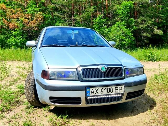 Сірий Шкода Октавія, об'ємом двигуна 1.8 л та пробігом 300 тис. км за 4300 $, фото 10 на Automoto.ua