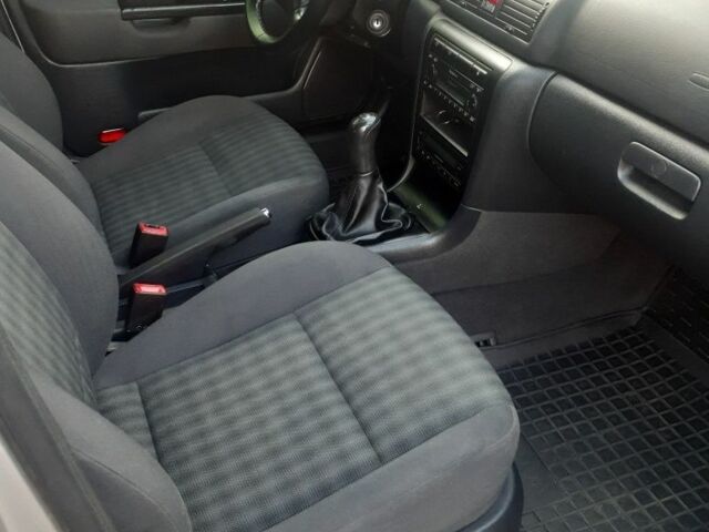 Сірий Шкода Октавія, об'ємом двигуна 1.6 л та пробігом 133 тис. км за 4500 $, фото 5 на Automoto.ua