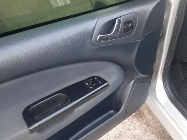 Сірий Шкода Октавія, об'ємом двигуна 1.6 л та пробігом 133 тис. км за 4500 $, фото 18 на Automoto.ua