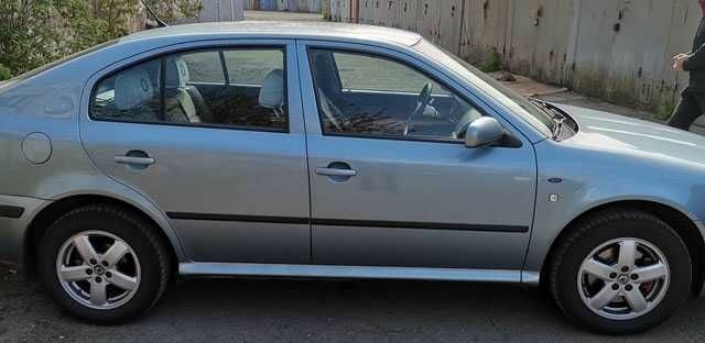 Сірий Шкода Октавія, об'ємом двигуна 1.8 л та пробігом 195 тис. км за 4700 $, фото 3 на Automoto.ua