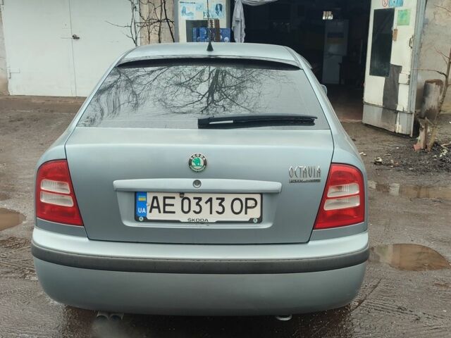 Шкода Октавия 2003 в Кривом Роге на Automoto.ua Серый Шкода Октавия, объемом двигателя 1.8 л и пробегом 350 тыс. км за 4500 $, фото 1 на Automoto.ua