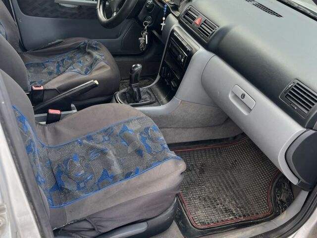 Серый Шкода Октавия, объемом двигателя 1.9 л и пробегом 270 тыс. км за 1800 $, фото 4 на Automoto.ua