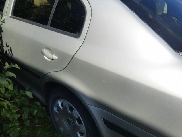 Серый Шкода Октавия, объемом двигателя 1.6 л и пробегом 290 тыс. км за 2200 $, фото 1 на Automoto.ua