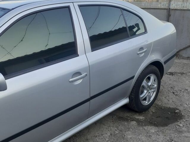 Серый Шкода Октавия, объемом двигателя 1.6 л и пробегом 133 тыс. км за 4800 $, фото 4 на Automoto.ua